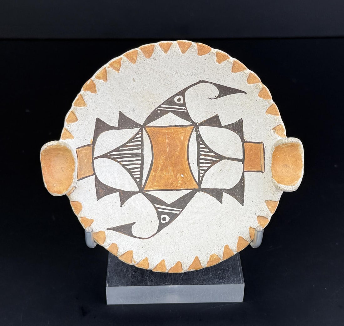 Acoma Pueblo Pottery Ashtray (1 of 4)