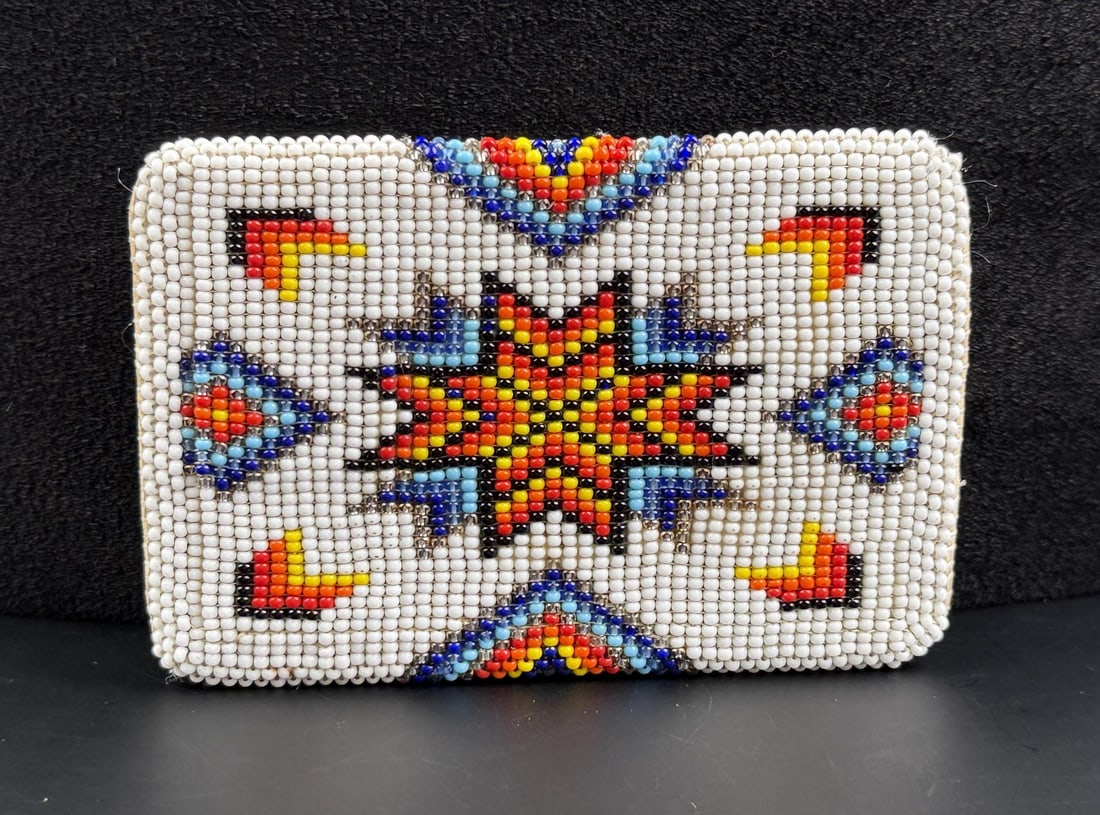 Montana Blackfoot Indian Beaded Belt Buckle (1 of 3)
