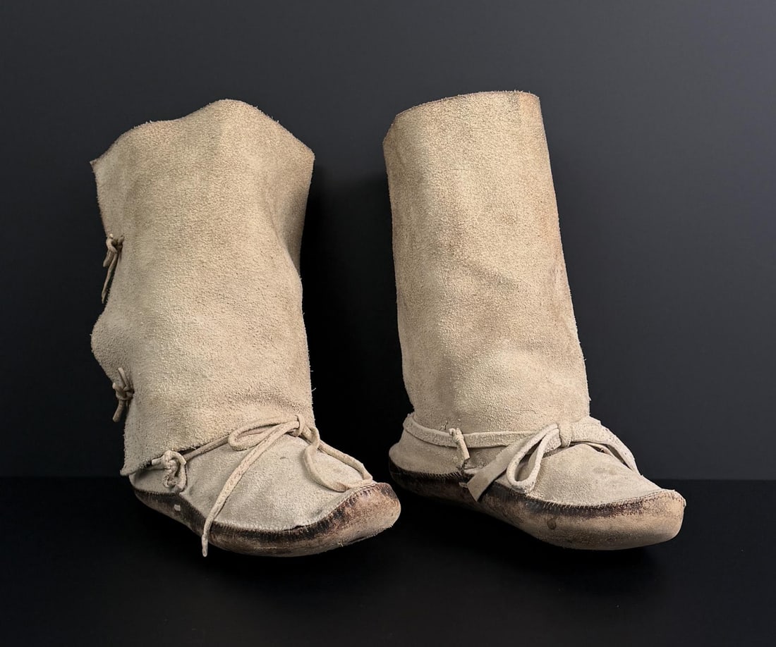 Hopi Pueblo Indian Moccasins (1 of 6)