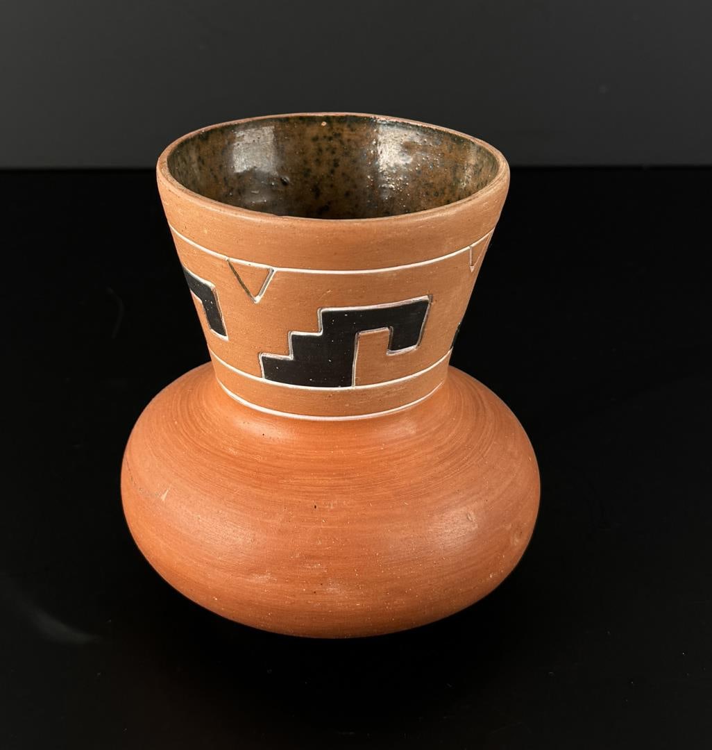 Mexican Pottery Vase (1 of 5)