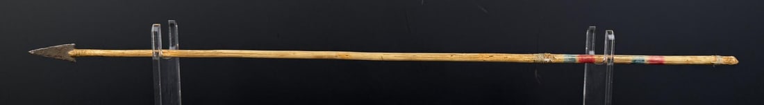 Native American Indian Arrow: 25 1/2" long.