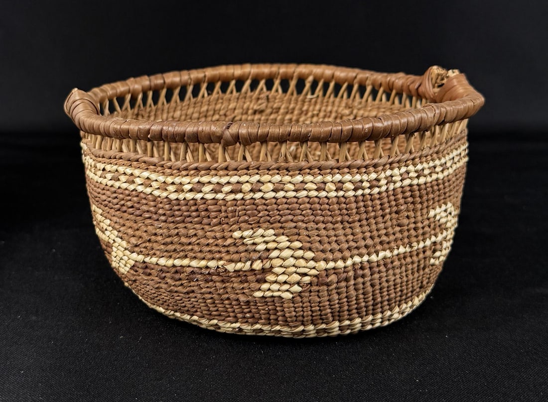 Lower Klamath River Native American Indian Basket (1 of 7)