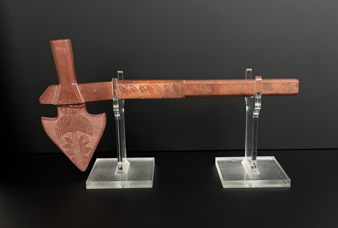 Sioux Indian Catlinite Peace Tomahawk Pipe (1 of 9)