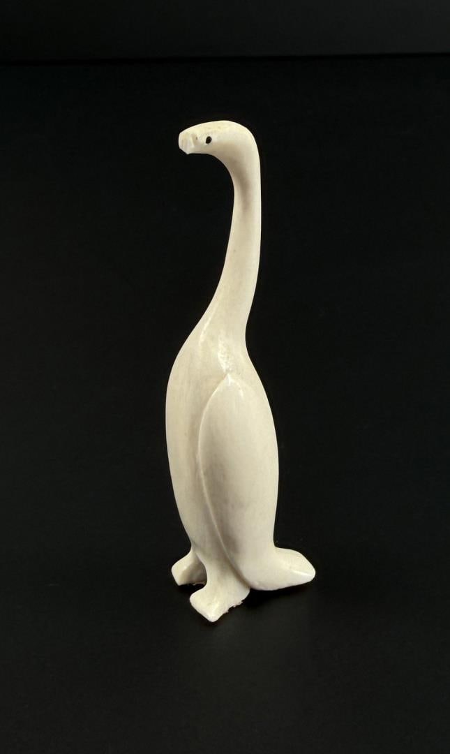 Alaskan Inuit Eskimo Ivory Bird Carving: 2 3/8" tall. Broken beak. Native made prior to 1972. This item cannot be shipped to Oregon, California, Hawaii, New York, New Jersey, Internationally, or any other state that prohibits.