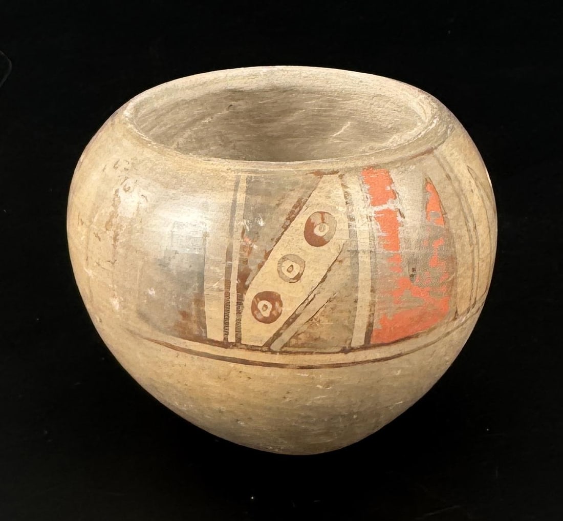 Louann Komalestewa Hopi Indian Pot (1 of 5)