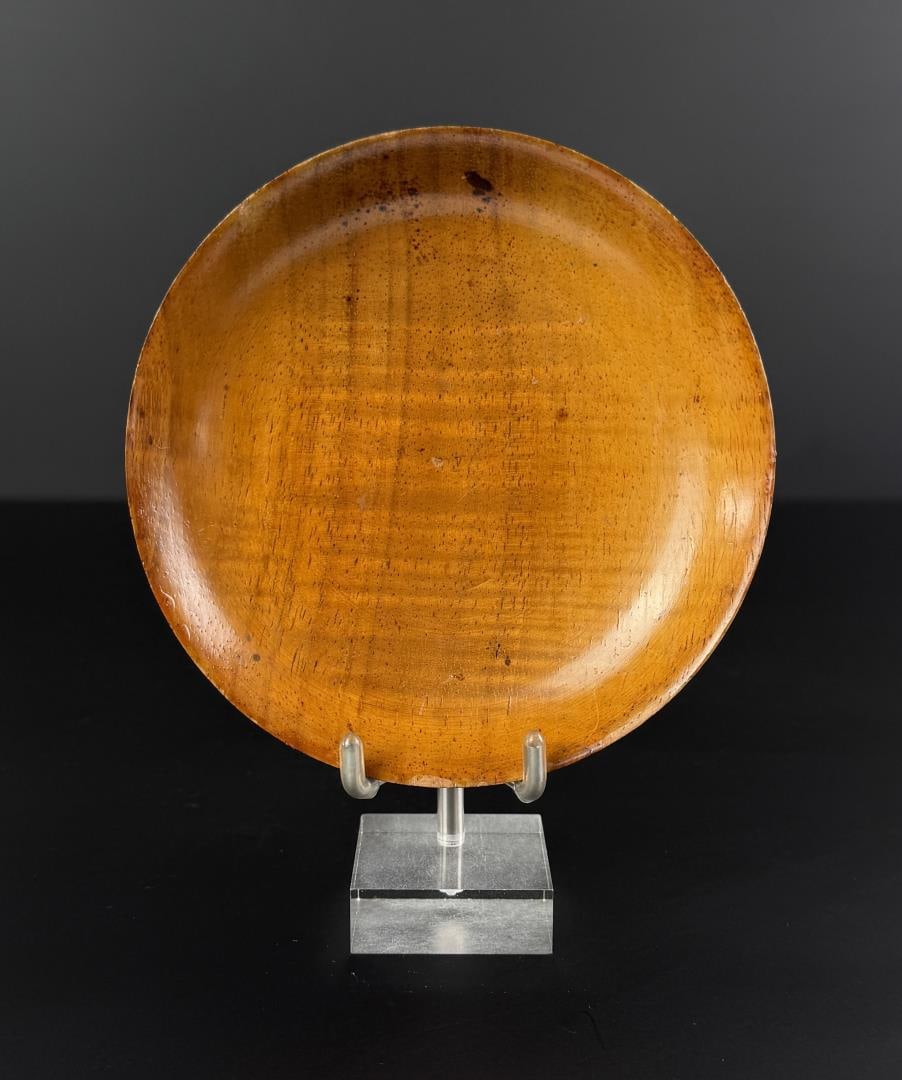 19th Century Hawaiian Koa Wood Shallow Bowl: 5" diameter, 5/8" tall.