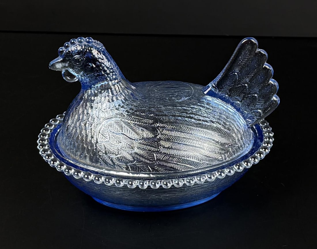 Indiana Glass Blue Hen on Nest (1 of 5)
