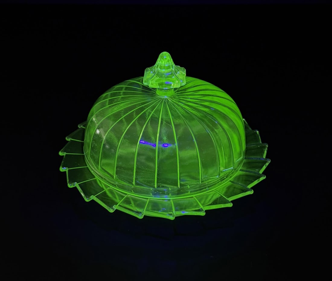 Jeanette Sierra Uranium Glass Butter Dish (1 of 5)