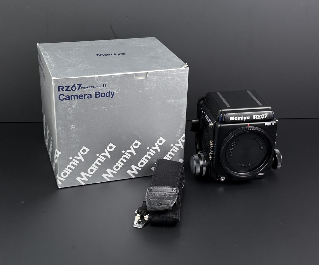 Mamiya RZ67 Pro II Camera Body (1 of 11)