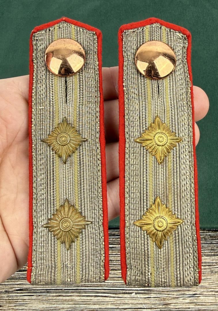 WWI WW1 Prussian Artillery Shoulder Boards: Nice original set.
