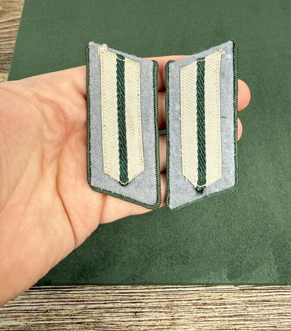 WW2 German Kriegsdauer Gehobener Collar Tabs: Nice original set.