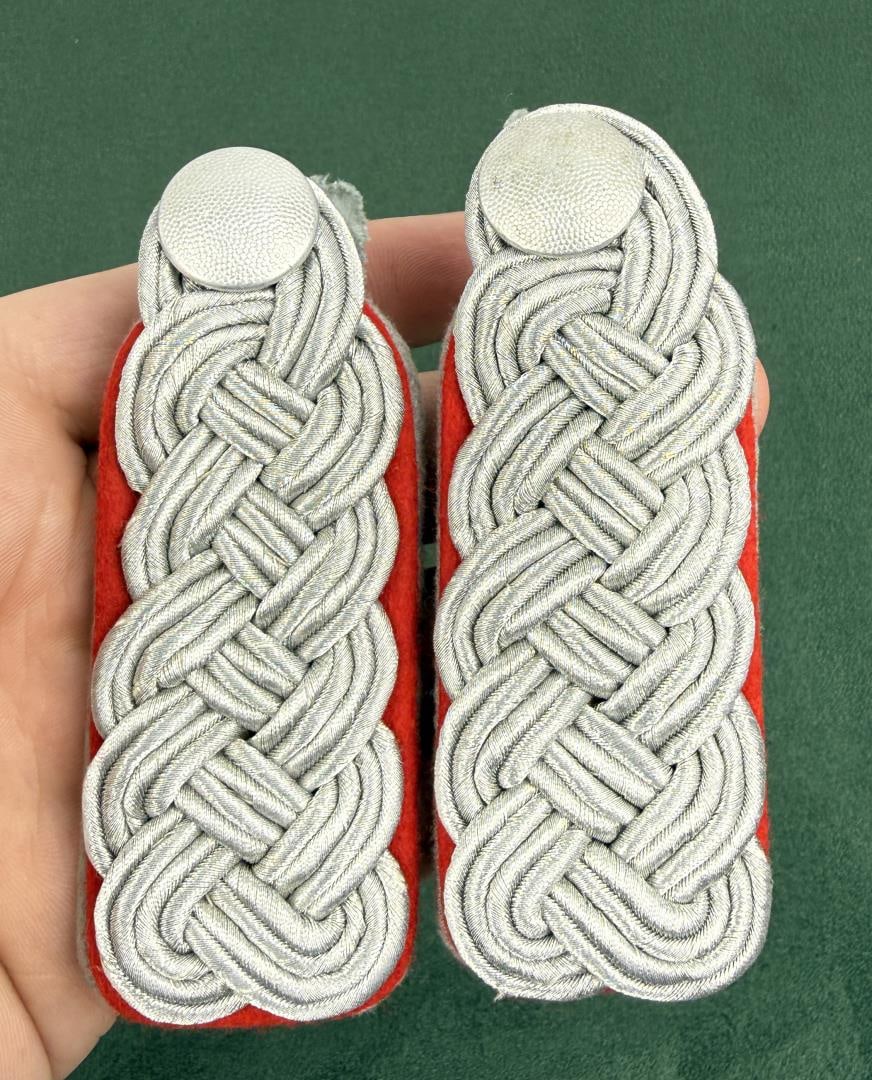 WW2 German Luftwaffe Flak Shoulder Boards (1 of 3)