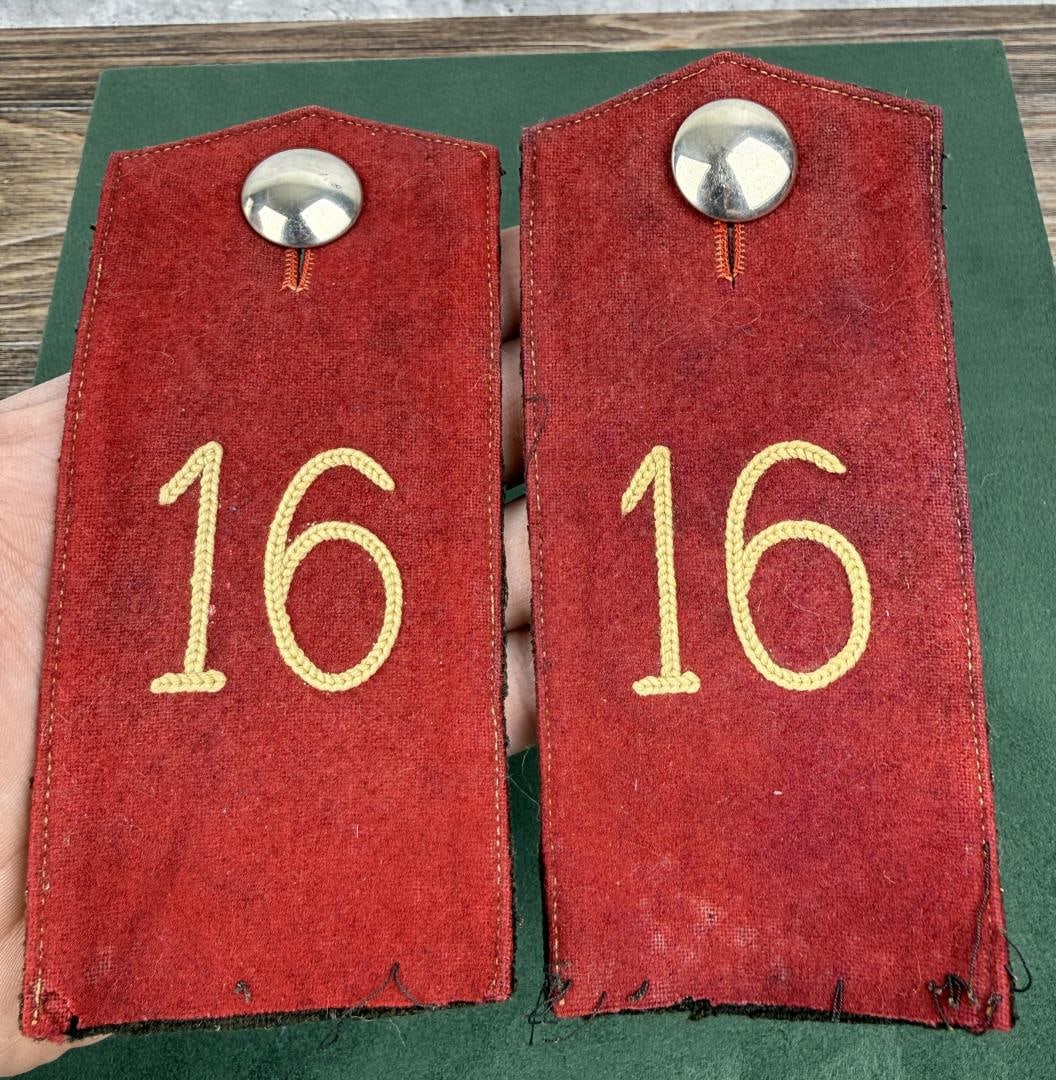 WW1 WWI Prussian Heer Infantry Shoulder Boards: 16th infantry division. Nice original set.