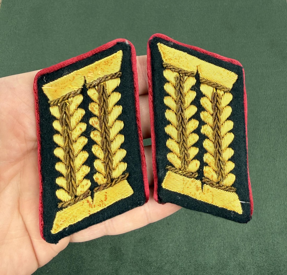 WW2 German Heer Judicial Officer Collar Tabs: Wehrmachtsbeamter administrative officer. Nice original set.