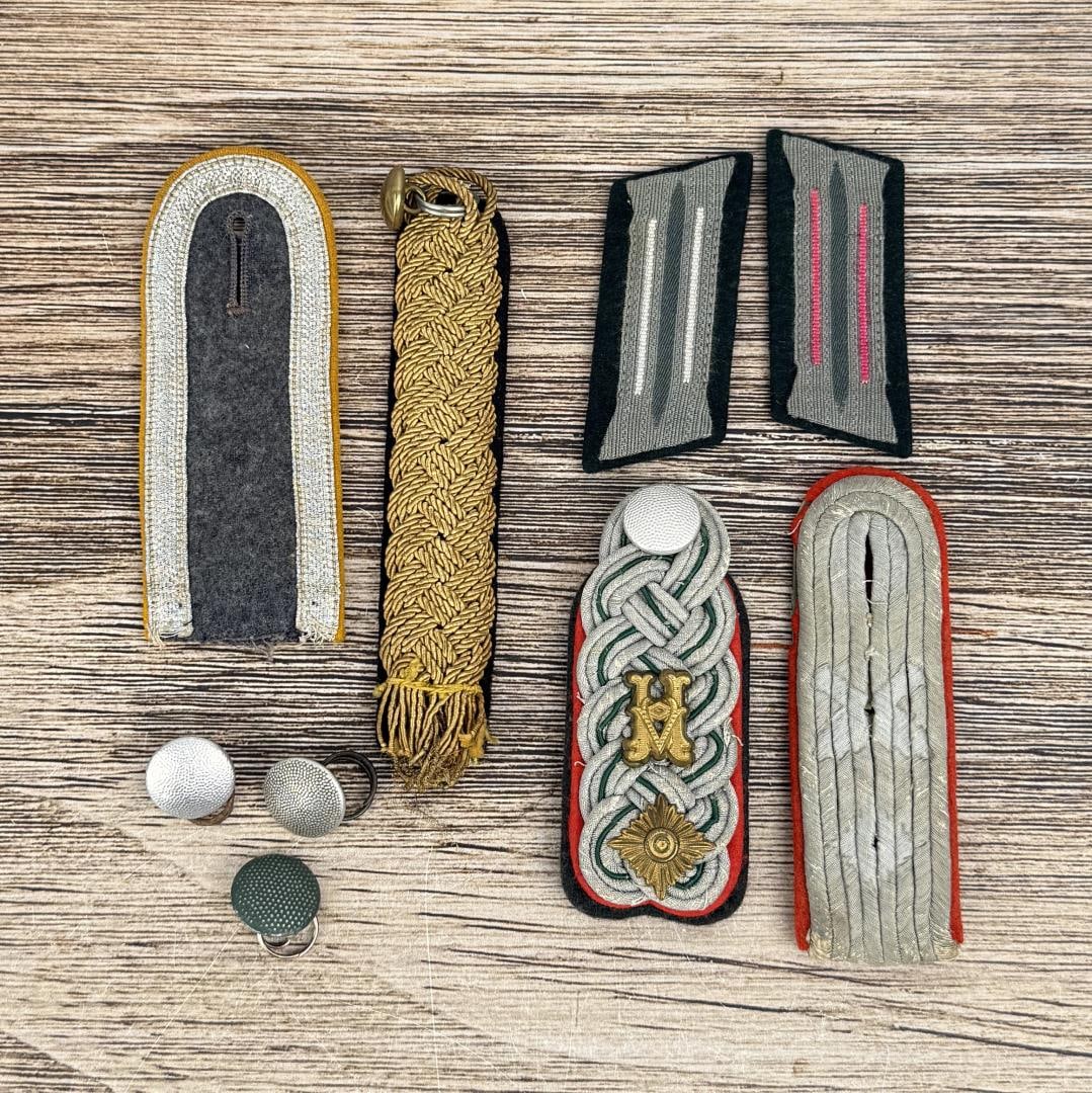 Group WW2 German Collar Tabs and Shoulder Boards: Collection of mismatched insignia.