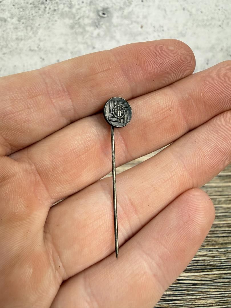 WW2 German SS 8 Year Long Service Stick Pin: Nice example.