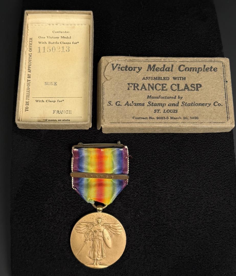 WWI WW1 Victory Medal with France Clasp (1 of 3)
