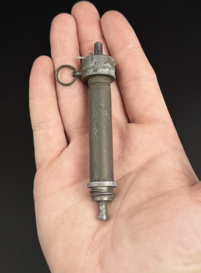 WW2 US Army Booby Trap Fuse M1 Firing Device (1 of 3)