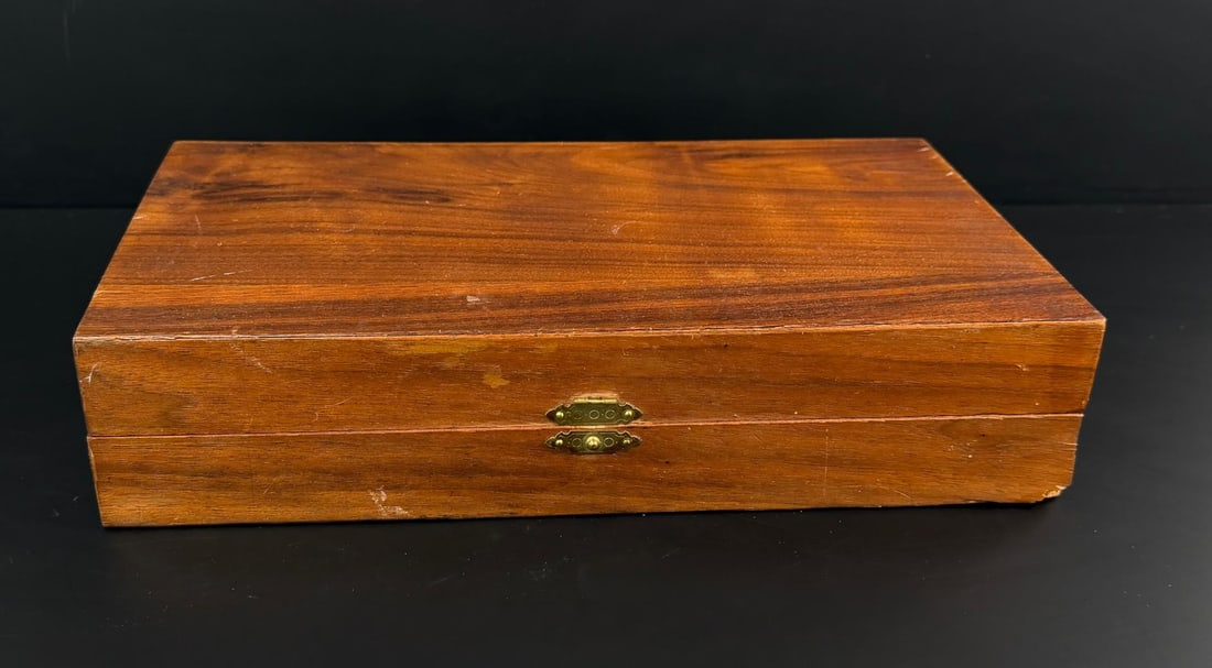 Colt Python Revolver Presentation Fitted Box - 2