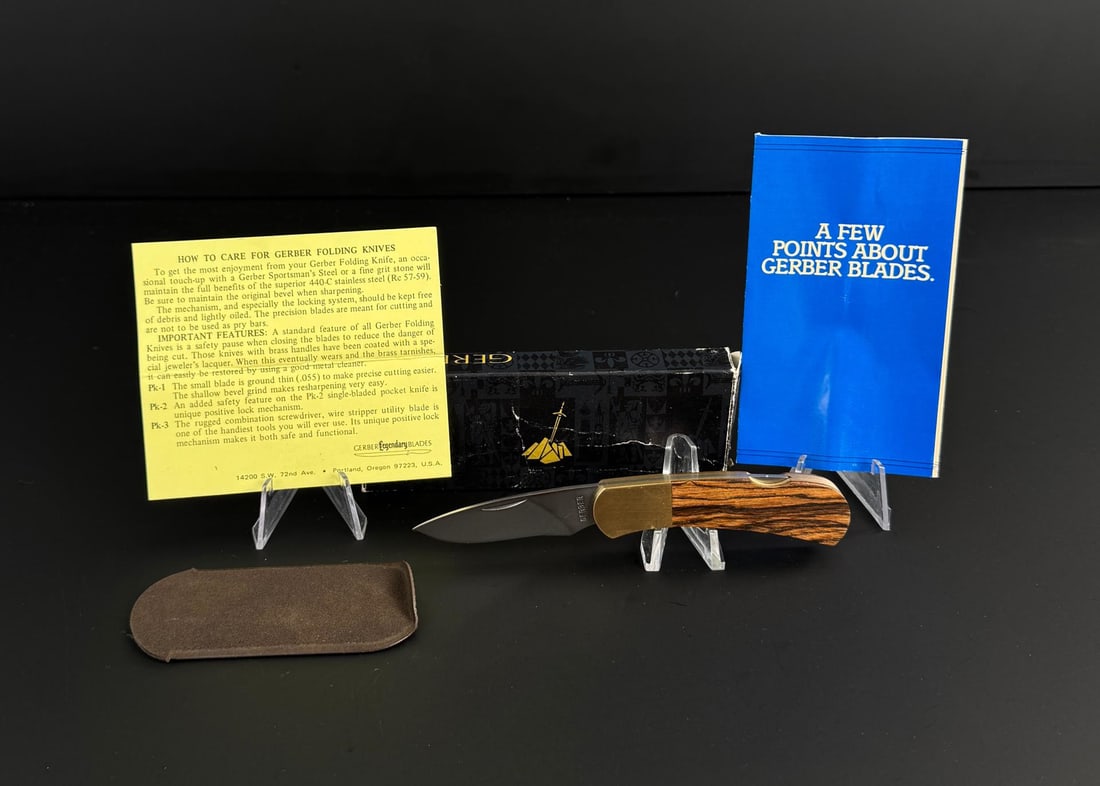 Gerber Classic 6001 Pocket Knife: Nice example in box.