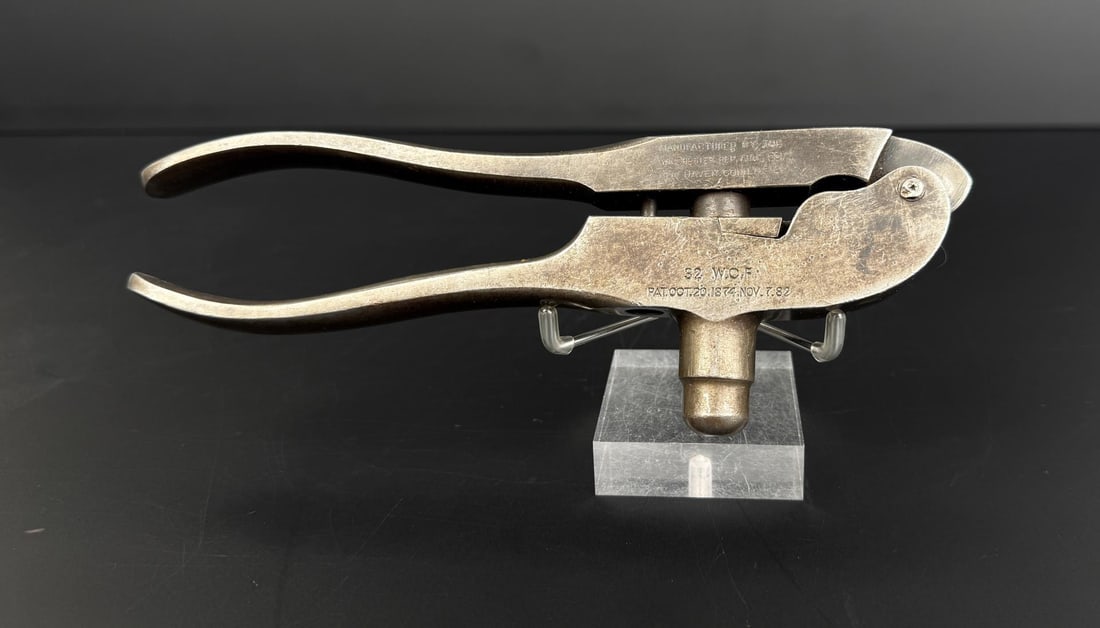 1882 Winchester .32 WCF Reloading Tool: Decent example.