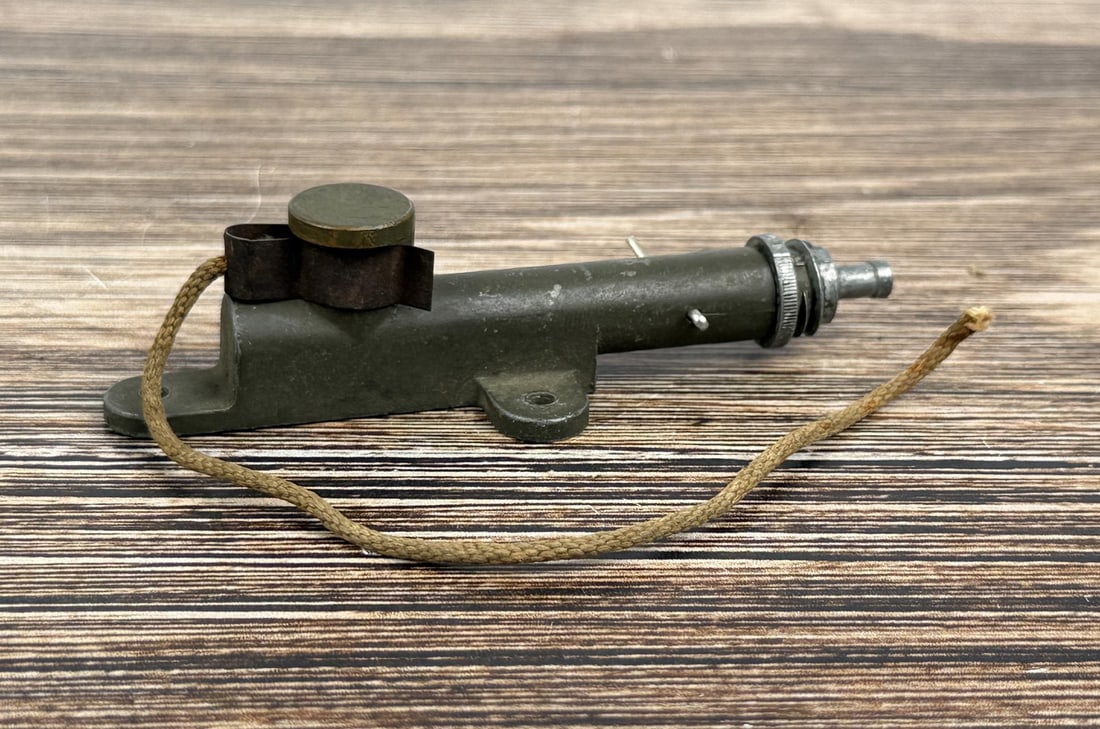 WW2 US Army Booby Trap Fuse M1A1 Pressure: Inert