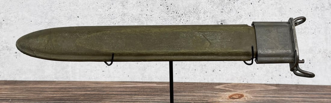 USN MK1 Garand Bayonet Scabbard (1 of 4)