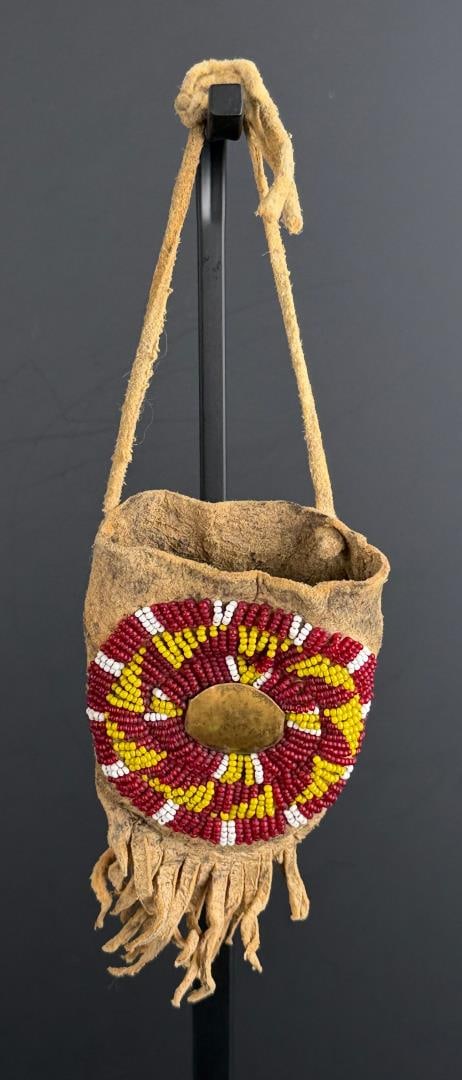 Native American Indian Beaded Medicine Pouch (1 of 4)