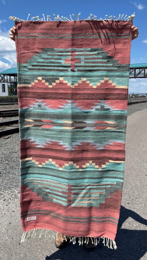 Zapotec Mexico Indian Pattern Southwest Rug: 30" by 57 1/2"