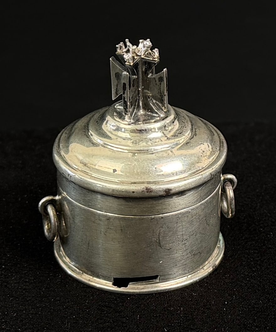 Henry Wilkinson W & Co Sterling Silver Chrism (1 of 7)