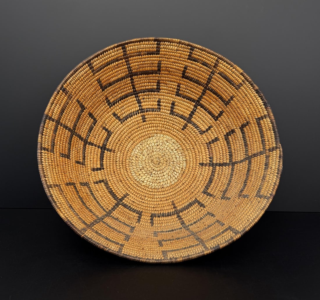 Pictorial Corn Pattern Pima Indian Basket (1 of 9)