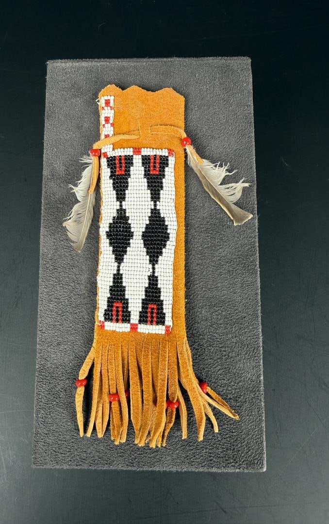 Native American Indian Beaded Pipe Bag (1 of 4)
