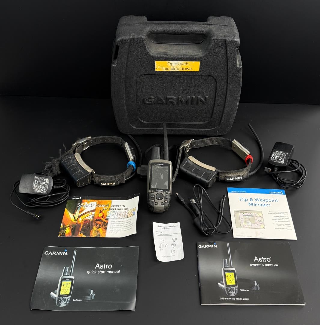 Pair of Garmin Astro 220 Dog Tracking Collars (1 of 7)