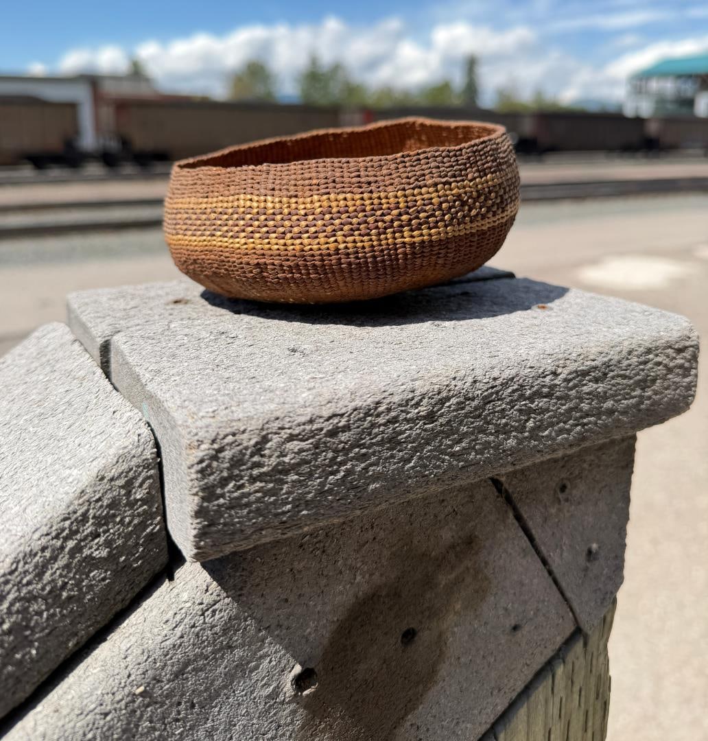 Hupa Yurok Karuk Native American Indian Basket (1 of 7)