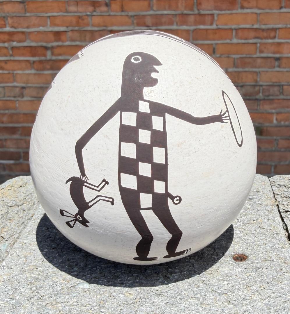 Emma Lewis Acoma Pueblo Seed Pot (1 of 6)