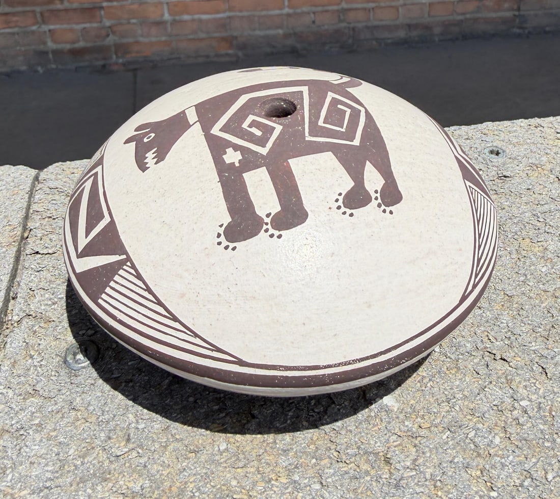 Emma Lewis Acoma Pueblo Seed Pot (1 of 6)