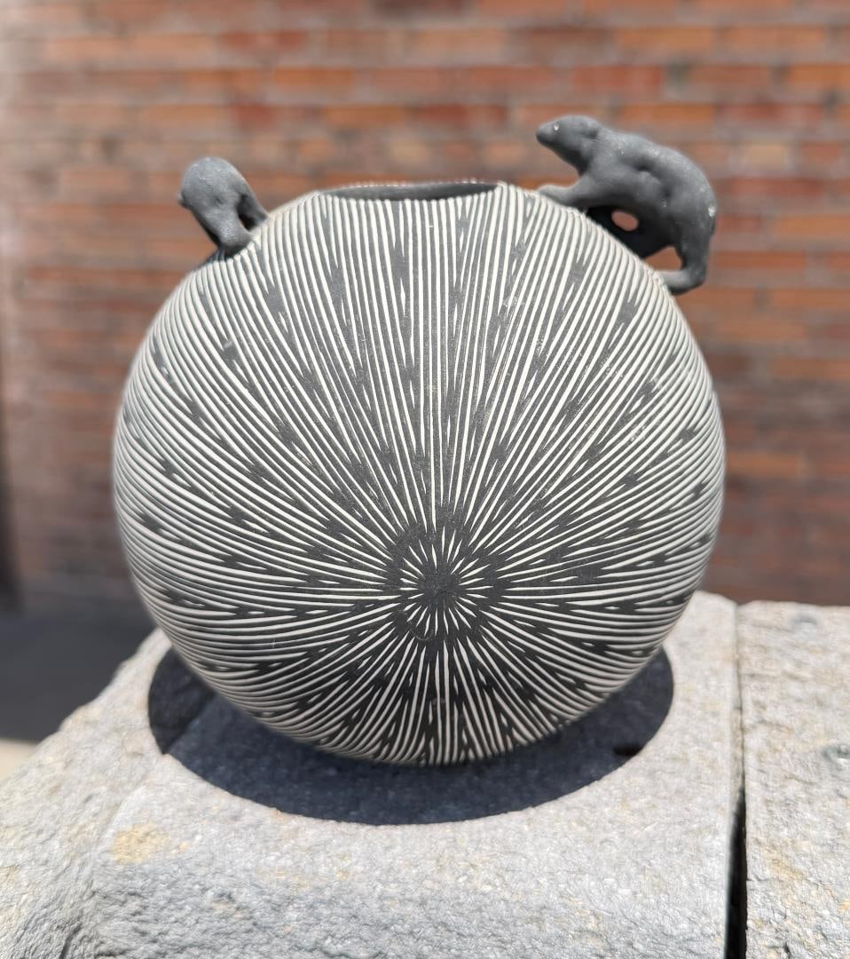 Selina Sanchez Acoma Pueblo Bear Seed Jar (1 of 7)