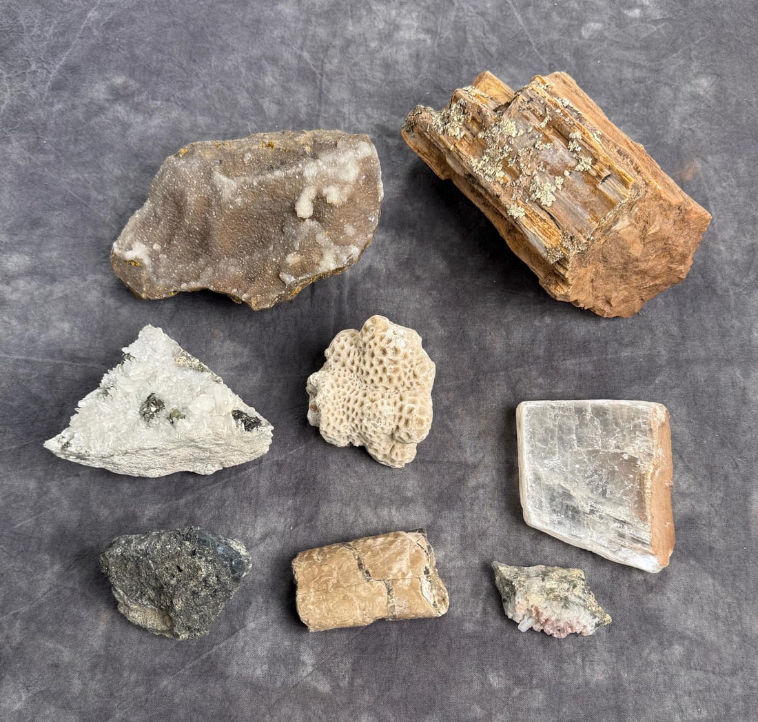 Collection of Mineral Specimens: 8.6lbs.