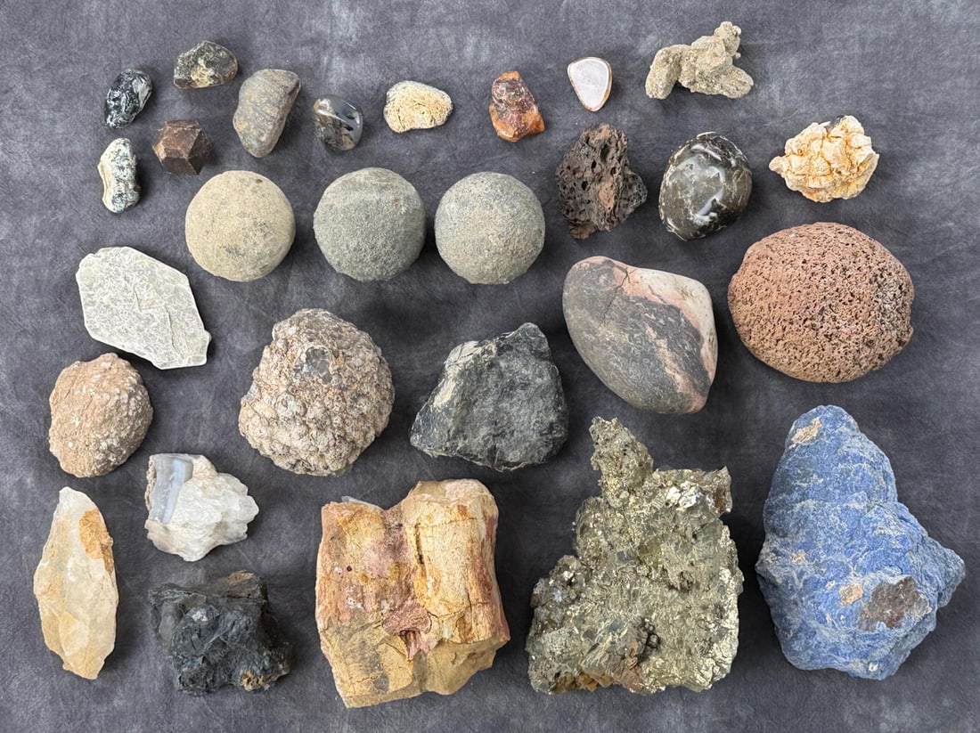 Collection of Mineral Specimens: 16lbs