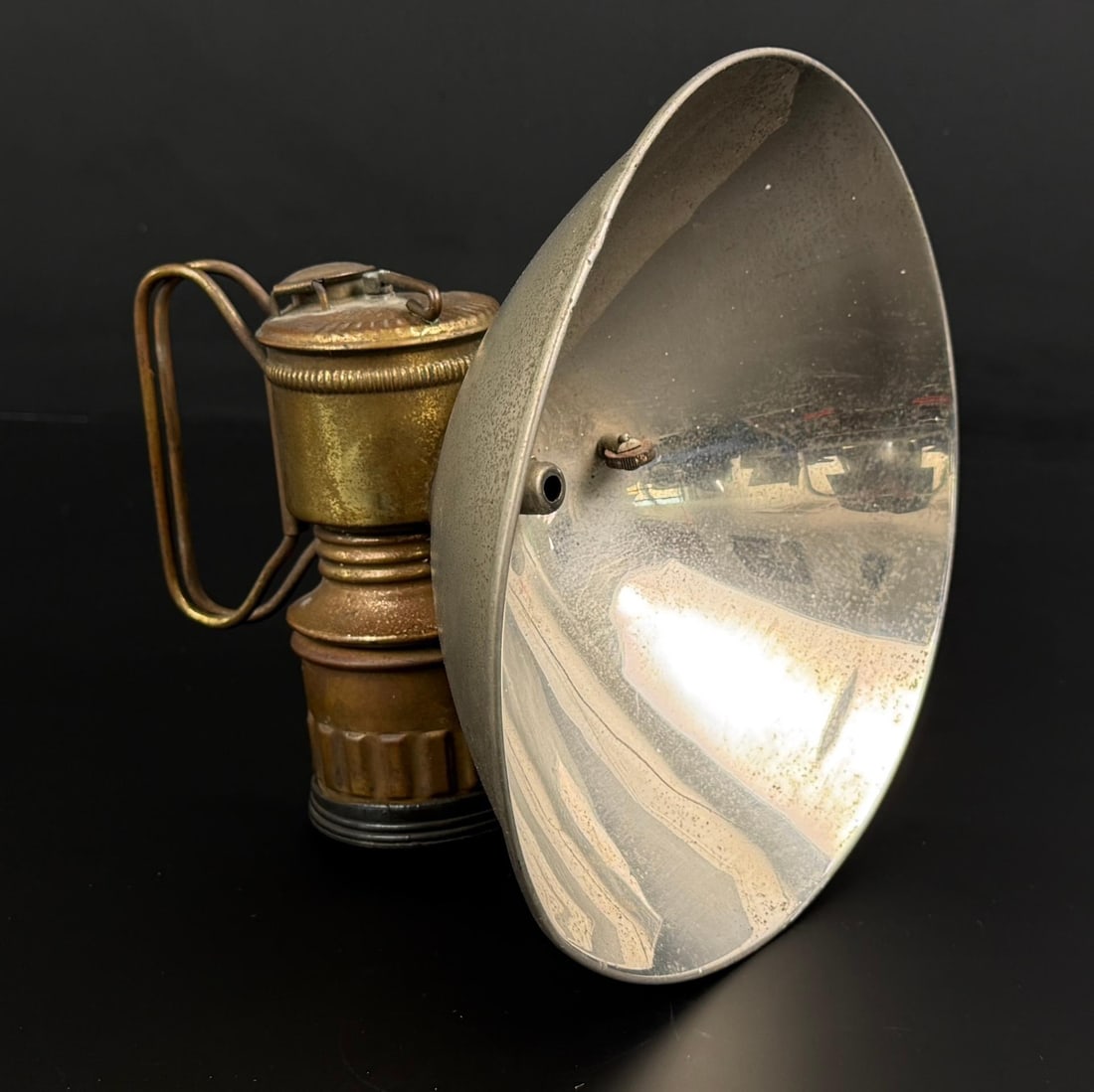 Universal Lamp Co Butte Mining Carbide Lamp: Nice example with the bumper grip.