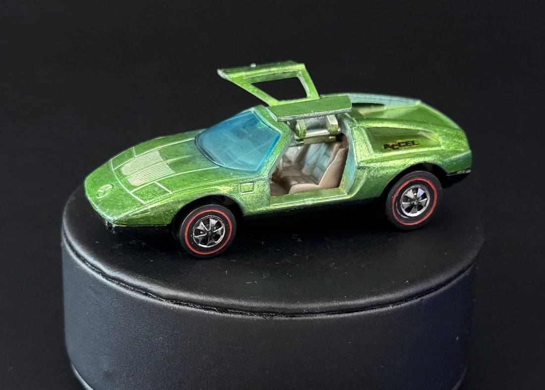 1970 Hot Wheels Mercedes Benz C-111 Redline Car: Made by Mattel.