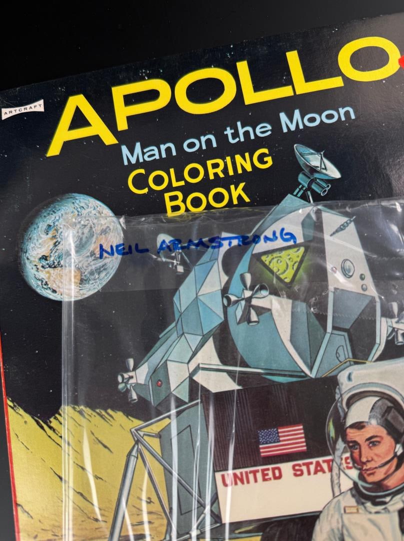 Neil Armstrong Signed Apollo Coloring Book - 8