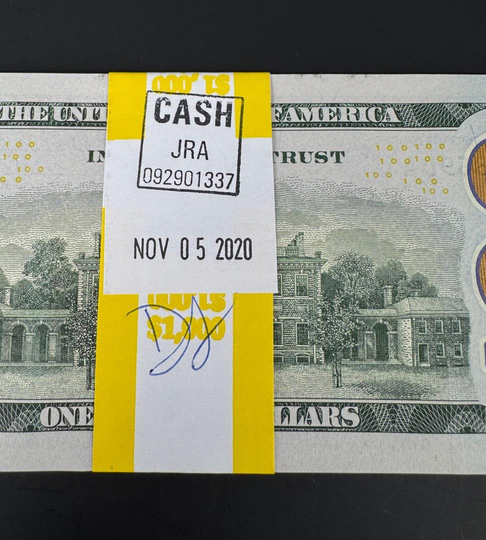 $1000 Face Value Sequential $100 Bank Notes - 3