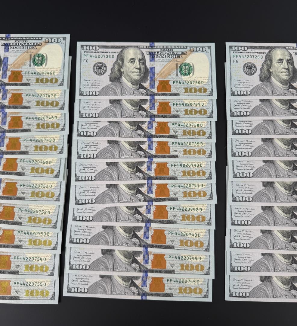 $3400 Face Value Sequential $100 Bank Notes - 3