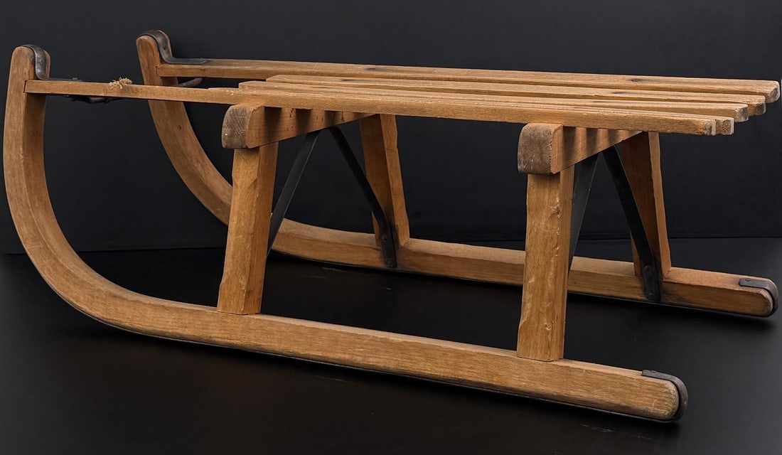 Davos Wooden Winter Sledge Snow Sled Sleigh: Nice example, 11" tall, 13 1/2" wide, 31 1/4" long.