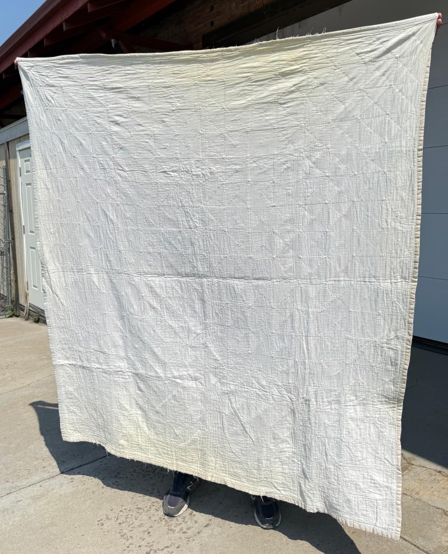 1940s Patchwork Hourglass Quilt - 2