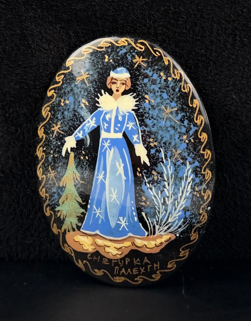 Russian Lacquer Brooch: 1 3/8" by 2"tall.