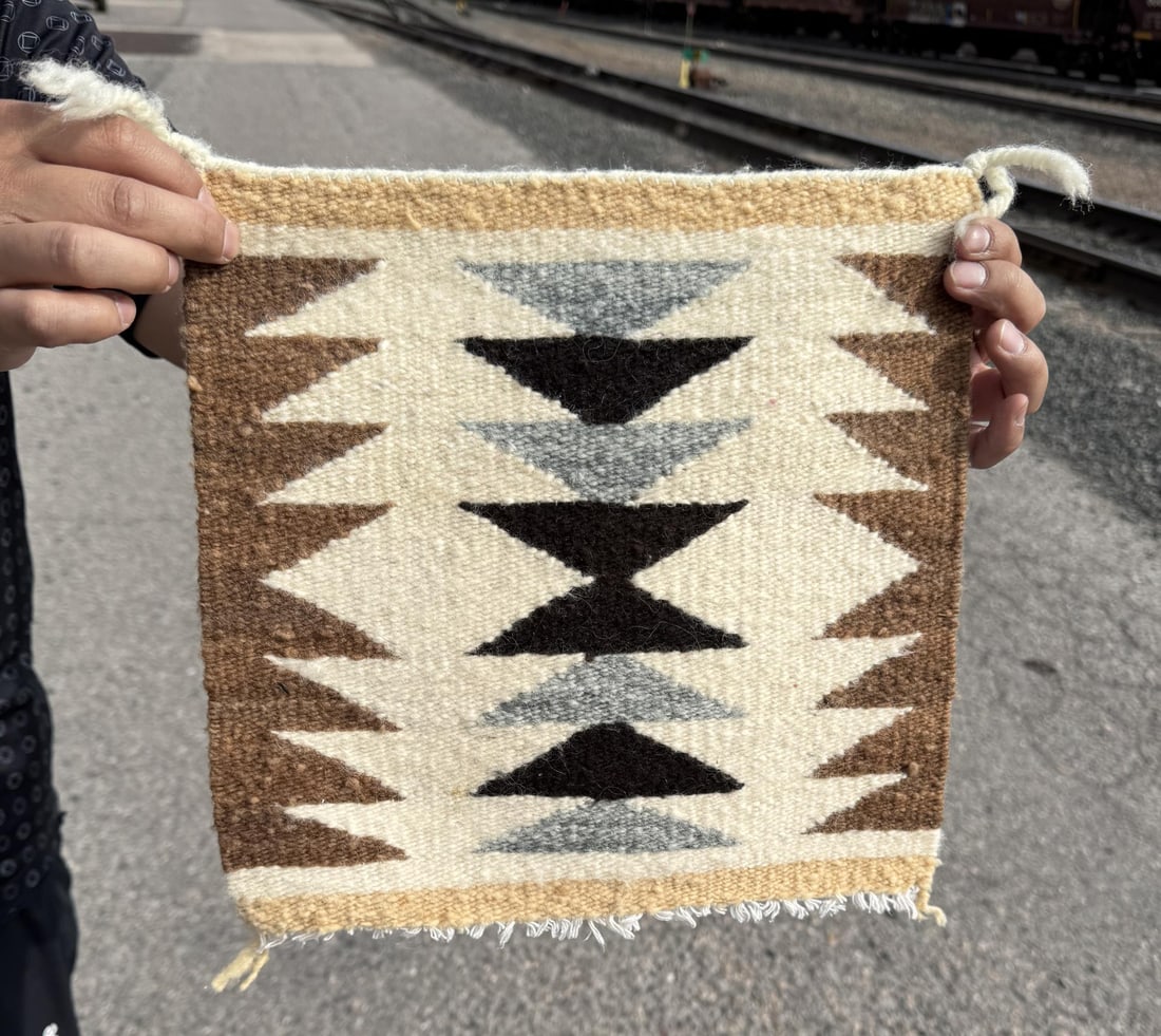 Navajo Indian Gallup Sampler Throw Rug (1 of 3)