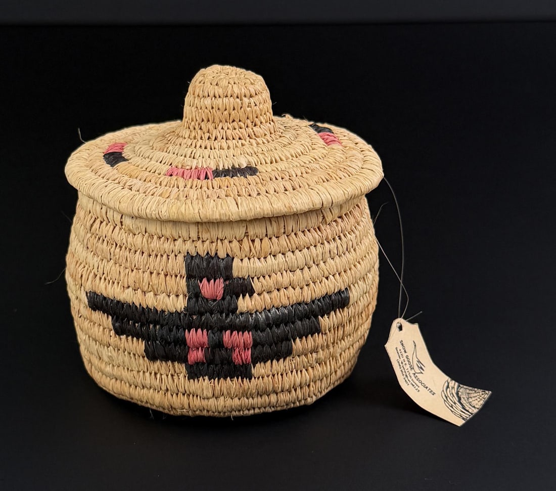 Alice Master Quinault Alaskan Inuit Indian Basket: Measures 4" by 4" by 3 4/5".