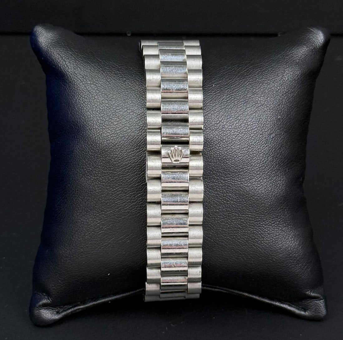 Rolex Oyster Perpetual Watch Link Bracelet: Assorted size links, approximately 36 total. 9 1/2" inner circumference. Buckle is not authentic.